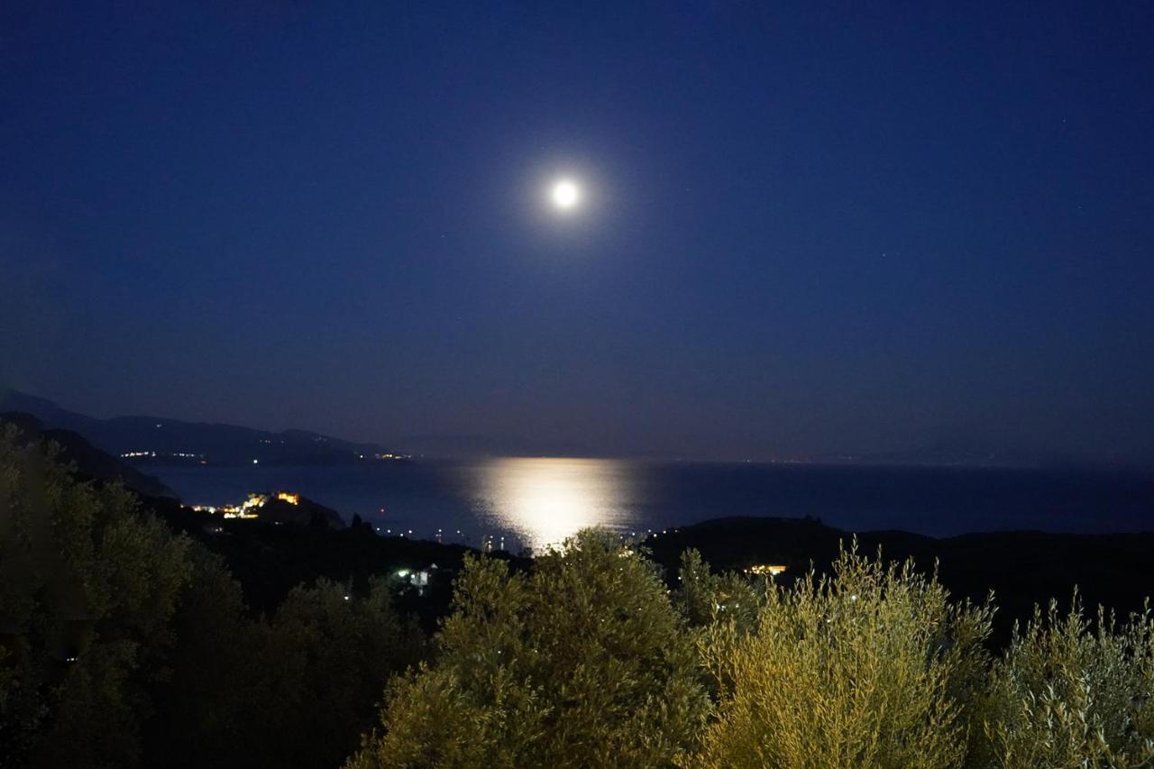 Moonlight Suites Парга Экстерьер фото