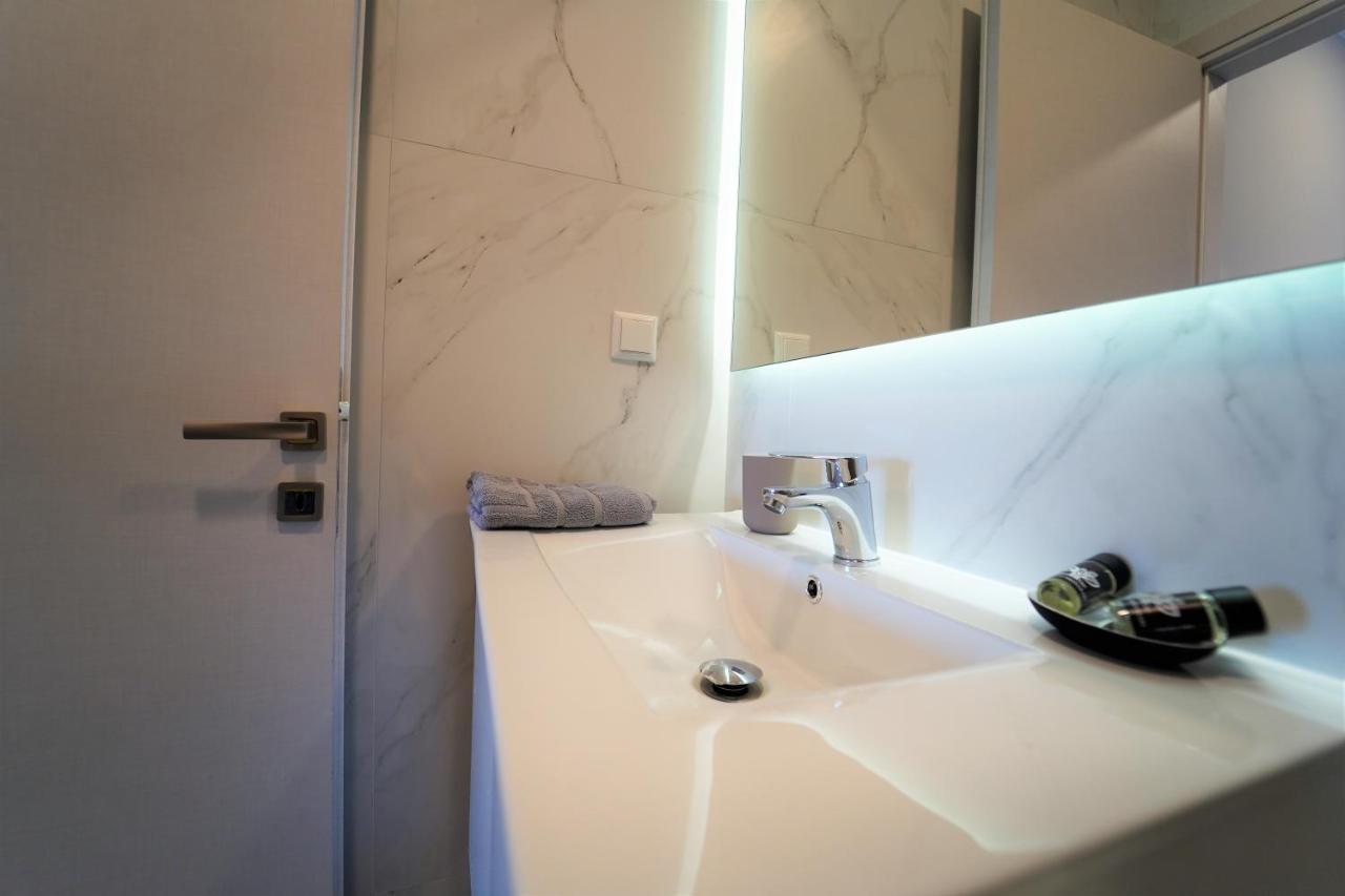 Moonlight Suites Парга Экстерьер фото