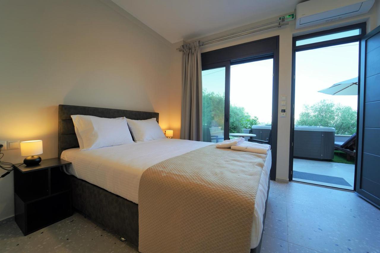 Moonlight Suites Парга Экстерьер фото