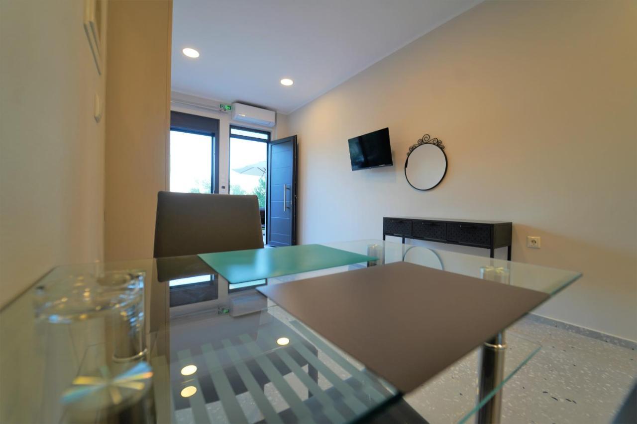 Moonlight Suites Парга Экстерьер фото