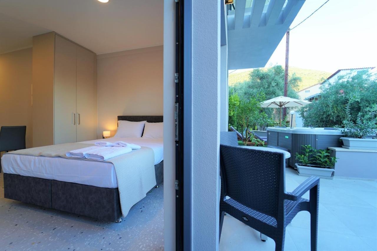 Moonlight Suites Парга Экстерьер фото